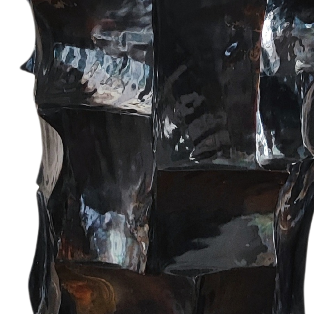 Black Shell Vase - Vertical